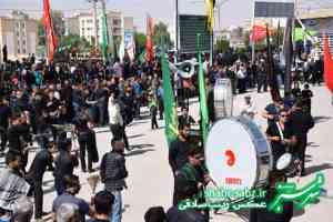 28-6-97 تاسوعای حسینی در بهشت زهرای کازرون/ عکس: زینب صادقی