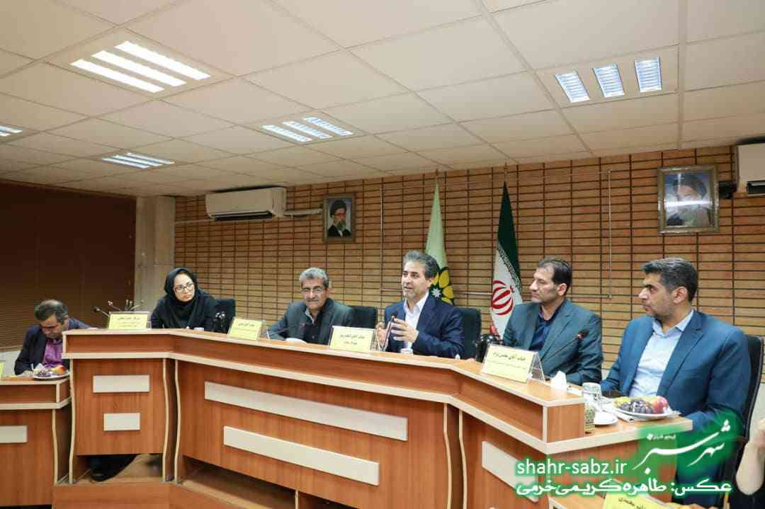 نشست شهرداری شیراز و میراث فرهنگی/ مصیب امیری- حیدر اسکندرپور-سولماز دهقان