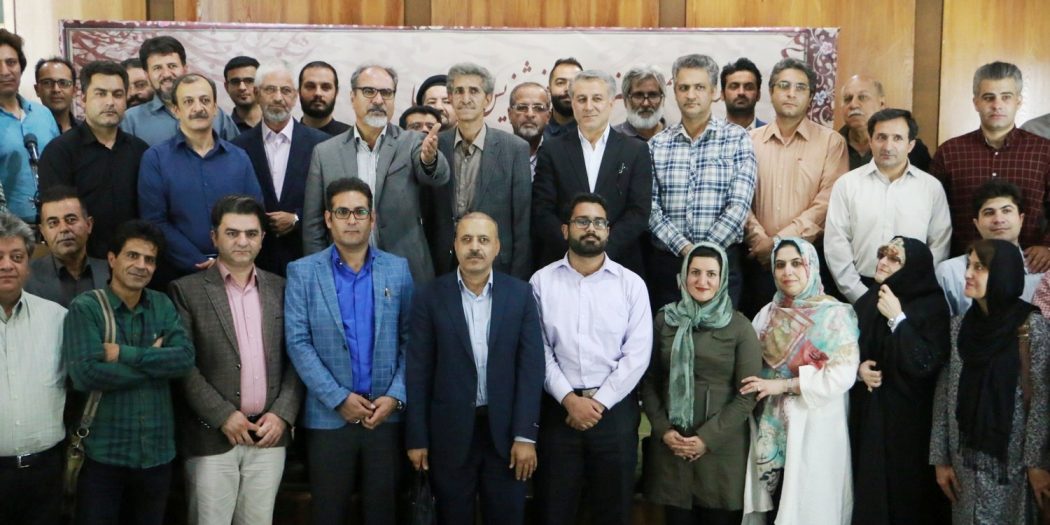 اقتصاد و هنر در کنار هم رشد می کنند/ تلاش برای ثبت "جشنواره ملی کتابت" در شیراز