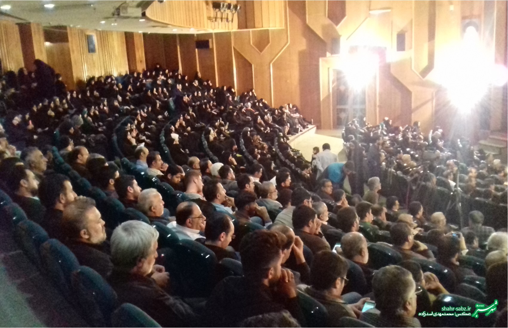 سی و سومین شب شعر عاشورا در تالار حافظ اداره کل فرهنگ و ارشاد اسلامی فارس 26.07.1397-عکس از محمدمهدی اسدازده