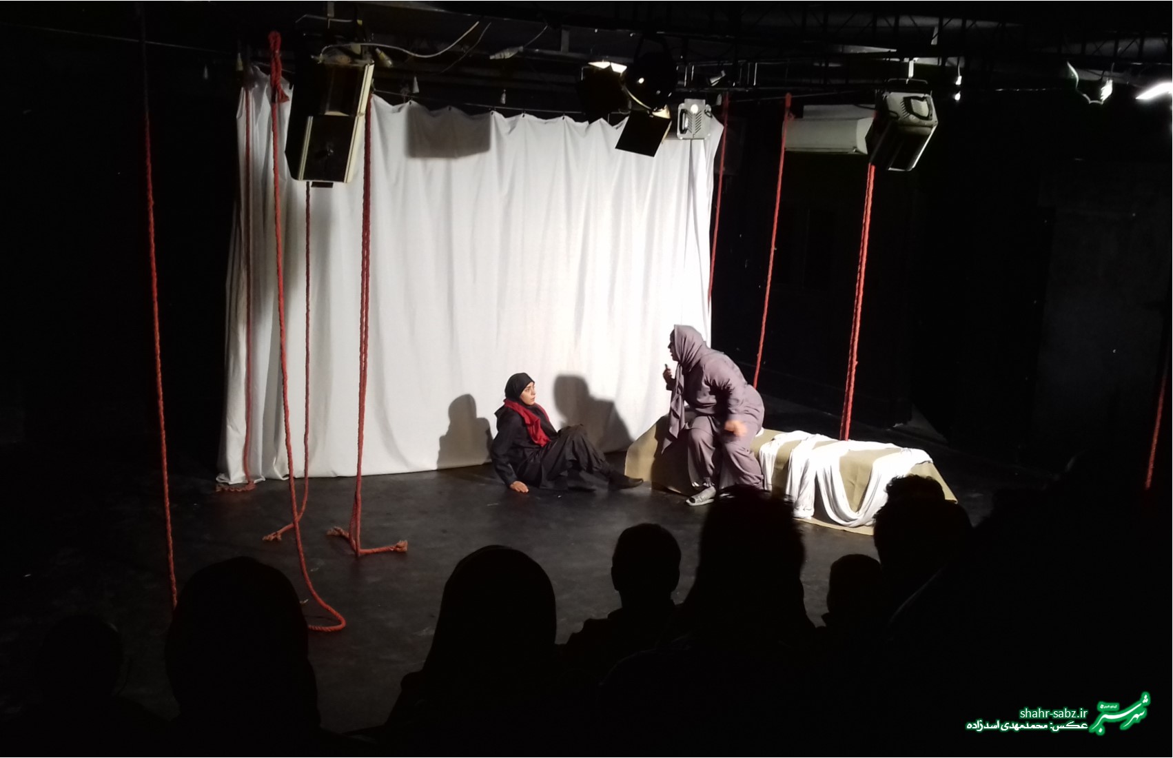 نمایش سوفیای من 26.07.1397 سالن استاد سپاسدار اداره کل فرهنگ و ارشاد اسلامی فارس/ عکس: محمدمهدی اسدزاده