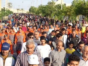 پیاده روی بزرگ خانوادگی در کازرون با حضور شهردار و اعضای شورای اسلامی شهر کازرون