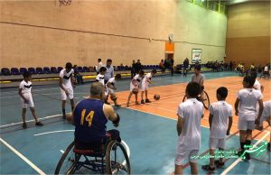 کودکان کار در زمین بسکتبال جانبازان / عکس از طاهره کریمی خرمی