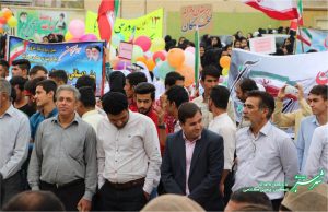 راهپیمایی 13 آبان در شهر بالاده کازرون/ عکس از یحیی گندمی