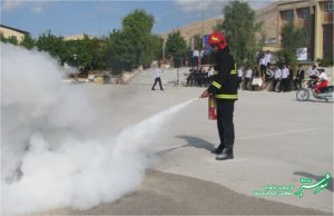 رزمایش پدافند غیرعامل در هنرستان امام خامنه ای کازرون/ عکس: ایمان مرتجز