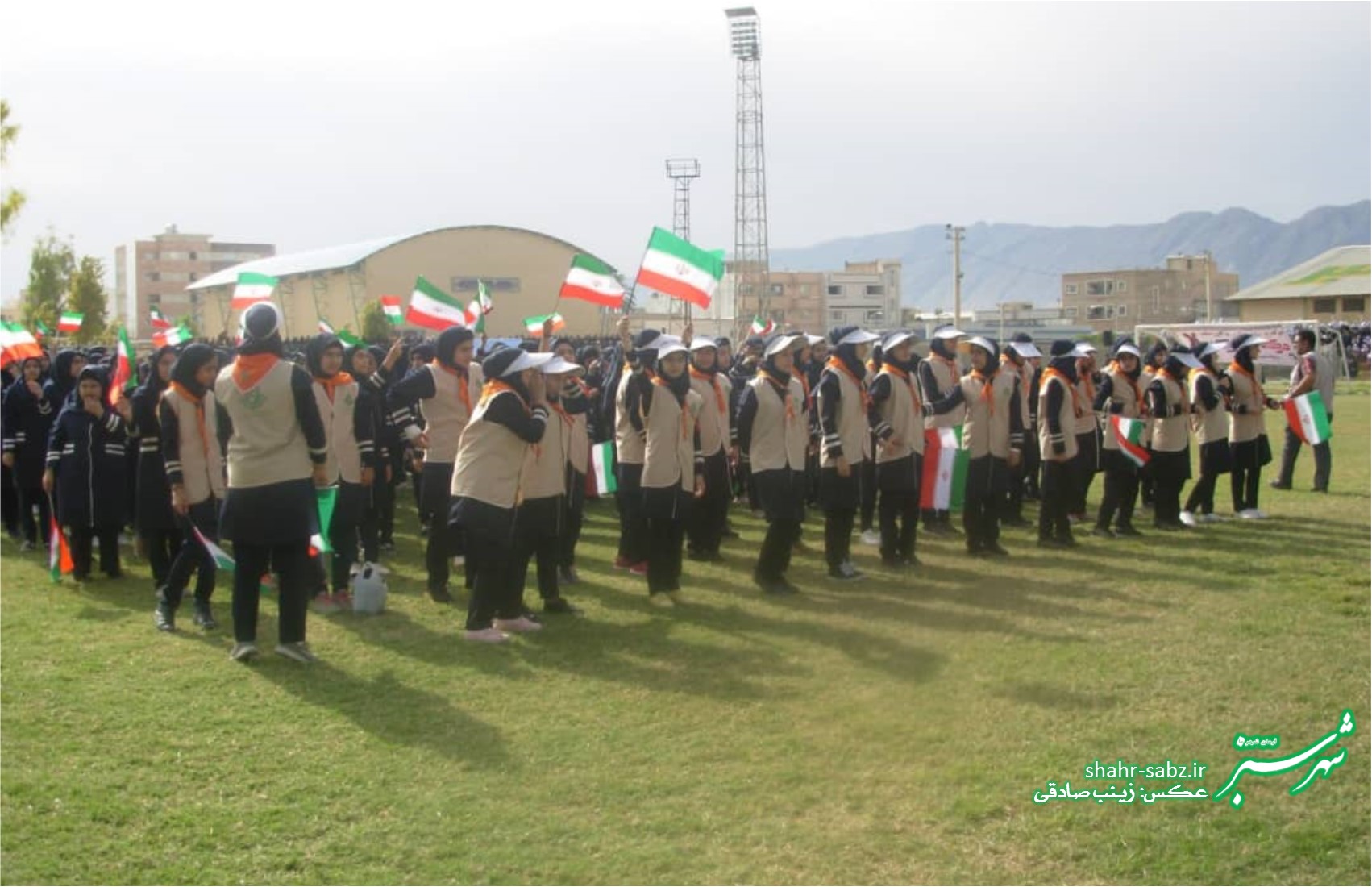 تجمع ضداستکباری دانش آموزان کازرون در 13 آبان1397/ عکس: زینب صادقی