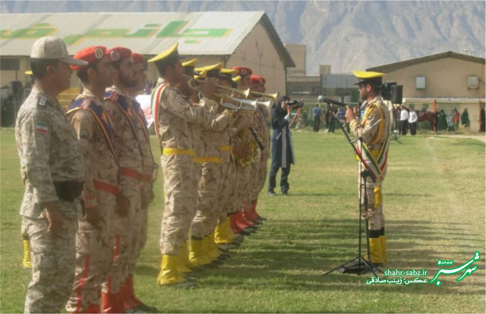 تجمع ضداستکباری دانش آموزان کازرون در 13 آبان1397/ عکس: زینب صادقی