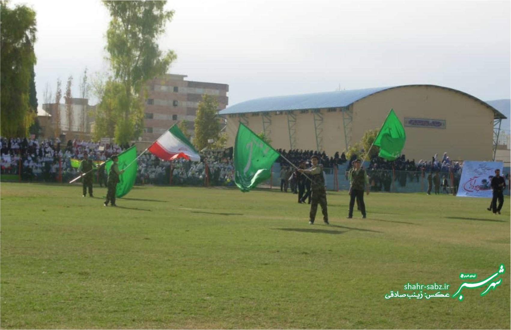 تجمع ضداستکباری دانش آموزان کازرون در 13 آبان1397/ عکس: زینب صادقی