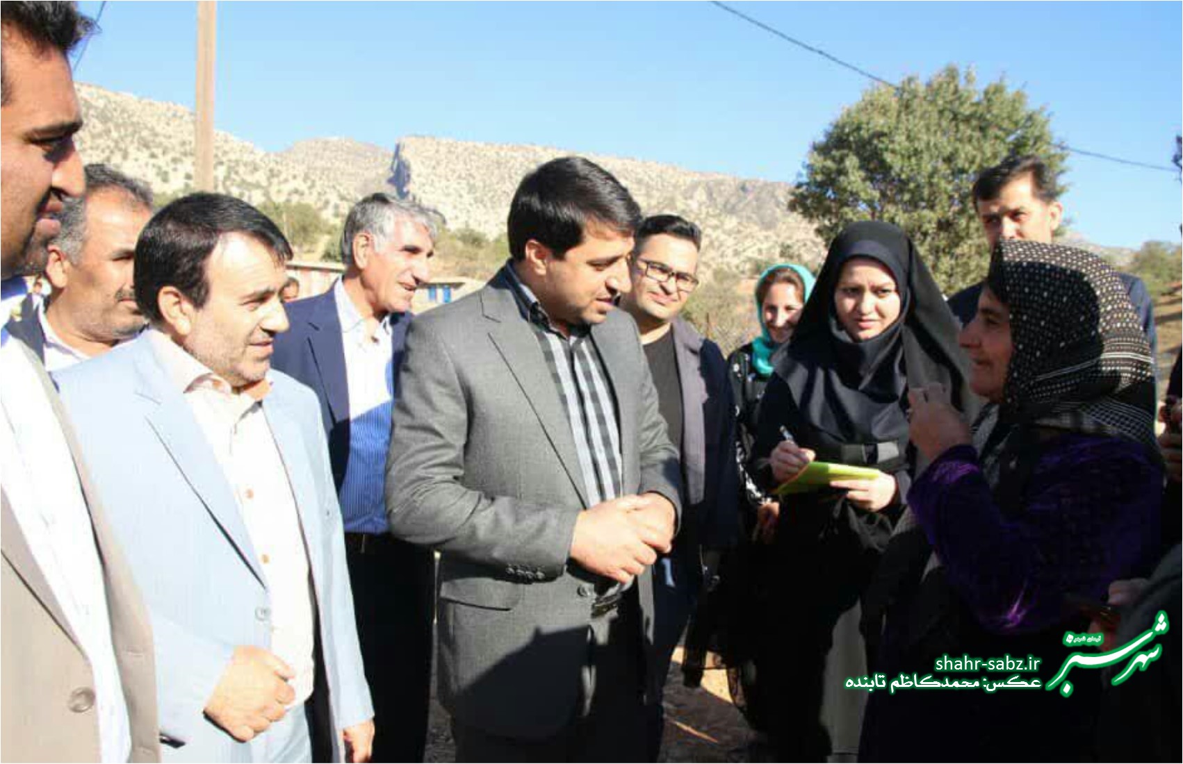 بازدید دکتر بذر افشان مدیر کل کمیته امداد امام خمینی ره .از مناطق بسیار محروم ممسنی و رستم/ عکس: محمدکاظم تابنده