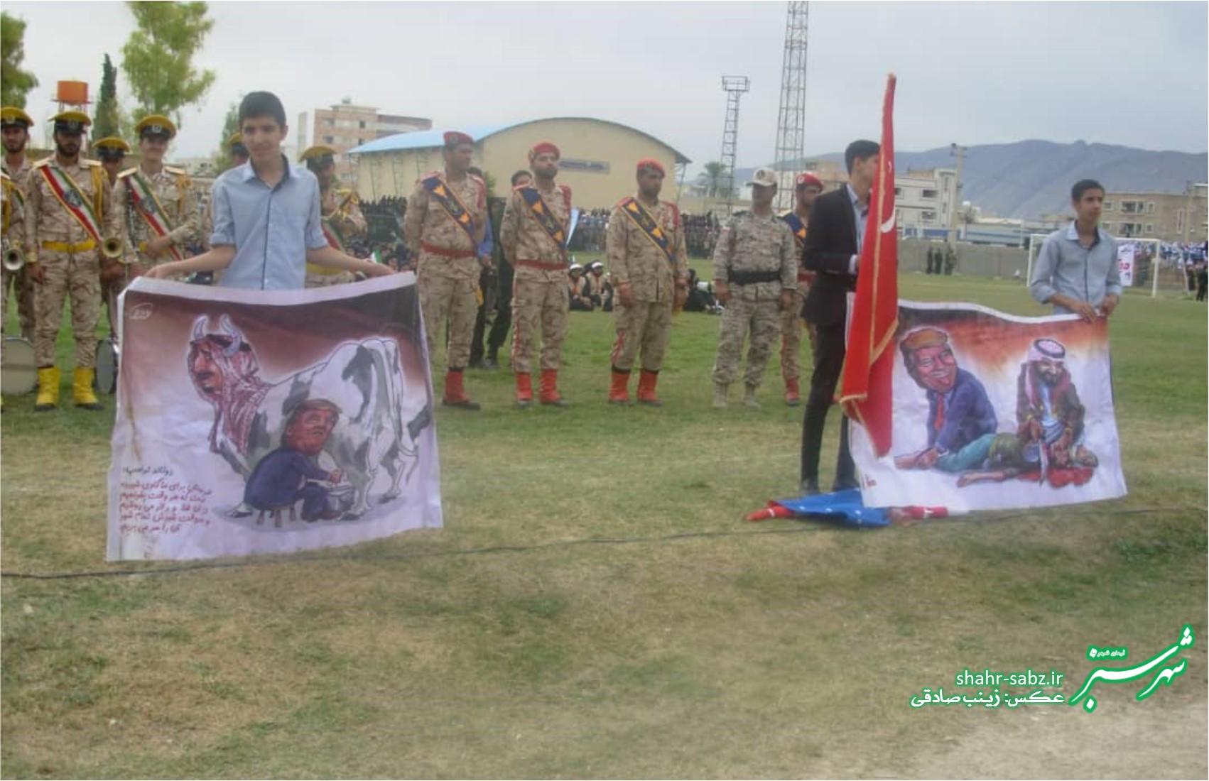 تجمع ضداستکباری دانش آموزان کازرون در 13 آبان1397/ عکس: زینب صادقی