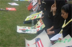 تجمع ضداستکباری دانش آموزان کازرون در 13 آبان1397/ عکس: زینب صادقی