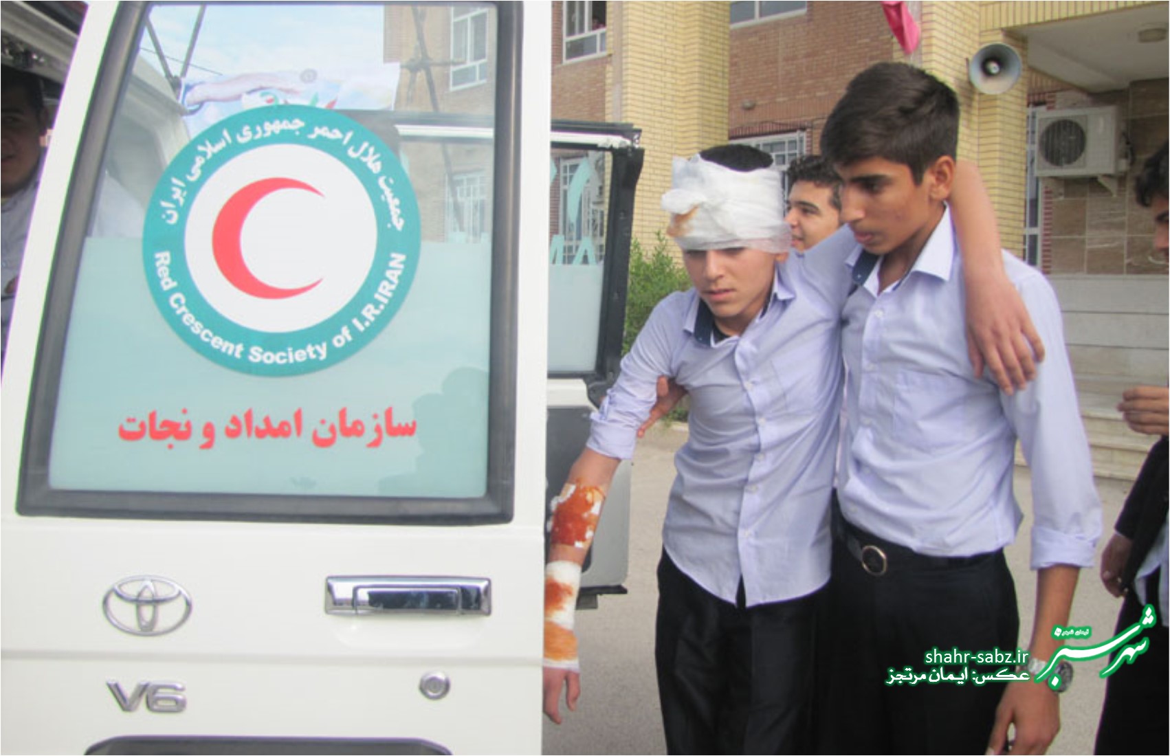 رزمایش پدافند غیرعامل در هنرستان امام خامنه ای کازرون/ عکس: ایمان مرتجز