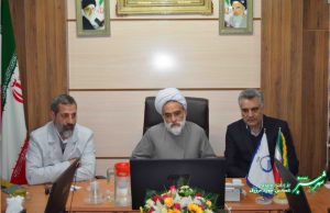 محمدعلی قلندری، مدیرعامل و رئیس شورای امر به معروف و نهی از منکر شرکت آب و فاضلاب فارس، حجت الاسلام و المسلمین سقاچی دبیر ستاد اقامه نماز استان فارس، سلیمان مهدوی دبیر ستاد امر به معروف و نهی از منکر