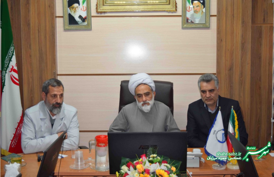 محمدعلی قلندری، مدیرعامل و رئیس شورای امر به معروف و نهی از منکر شرکت آب و فاضلاب فارس، حجت الاسلام و المسلمین سقاچی دبیر ستاد اقامه نماز استان فارس، سلیمان مهدوی دبیر ستاد امر به معروف و نهی از منکر