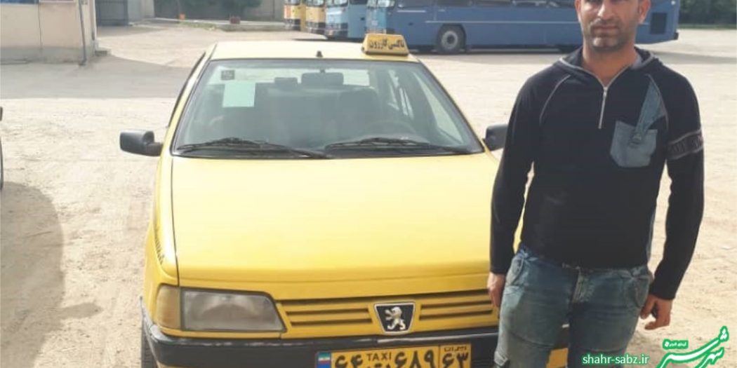 علی اصغر محمدی/ راننده امانتدار تاکسی در کازرون