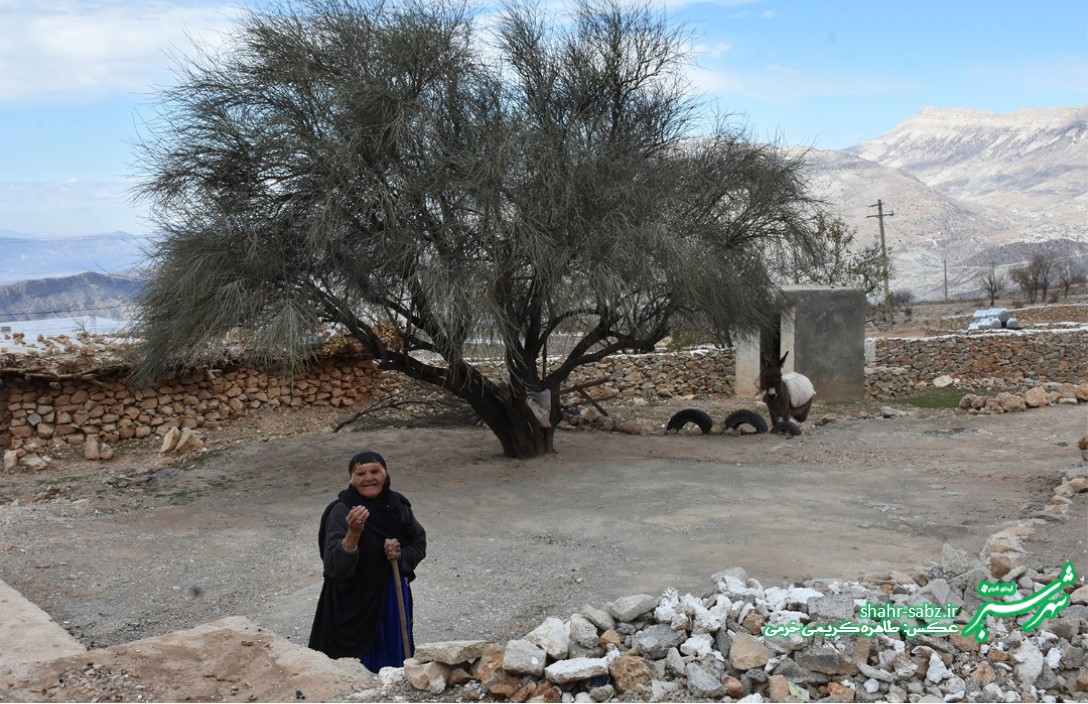 پیرزن / روستای کنده ای/ عکس: طاهره کریمی خرمی