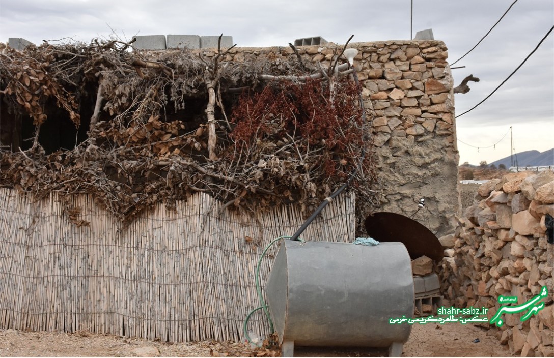 خانه های سنگی روستایی/ روستای کنده ای/ عکس: طاهره کریمی خرمی