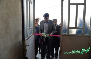 بازدید محمد بذرافشان مدیرکل کمیته امداد امام خمینی فارس و داریوش دهقان فرماندار کازرون/ روستای کنده ای/ عکس: طاهره کریمی خرمی