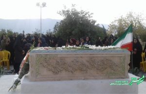 مقبره ناصر دیوان کازرونی/ بزرگداشت ناصر دیوان کازرونی/ عکس: زینب صادقی