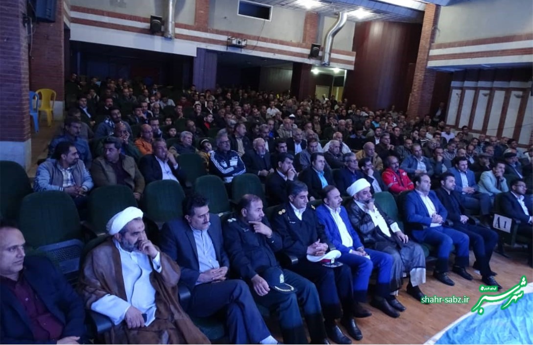 مراسم روزحمل و نقل با حضور حجت الاسلام محمد خرسند امام جمعه کازرون مهندس علی باقری شهردار کازرون و مهندس روزبه عضو شورای شهر کازرون