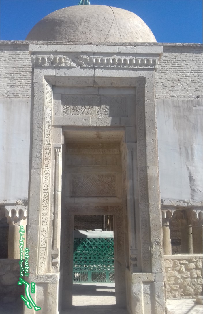 مقبره شیخ یوسف بن یعقوب سروستانی و محمد بن حسن‌علی البیظاوی/ عکس: محمدمهدی اسدزاده