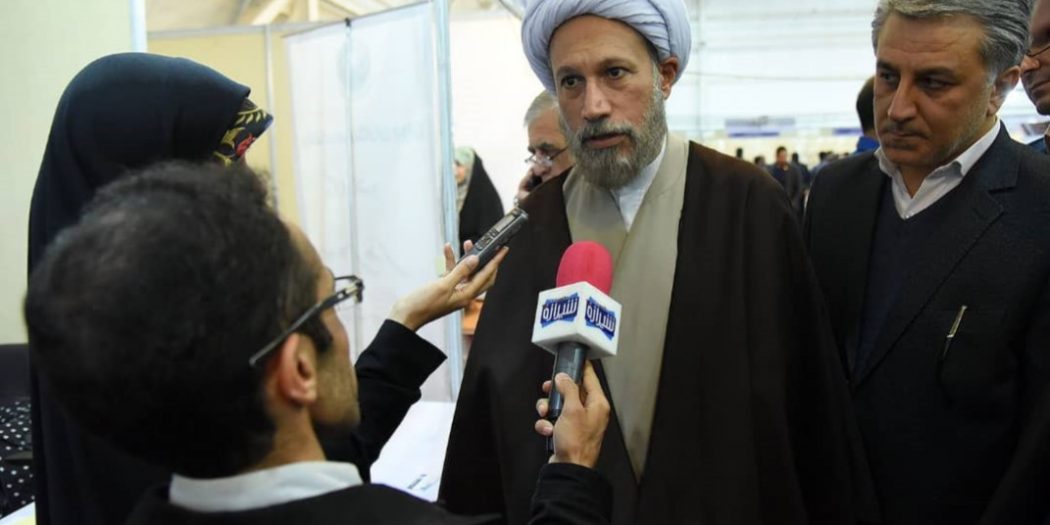 صابر سهرابی، آیت الله شیخ لطف الله دژکام، مجتبی ارغوان در هفدهمین نمایشگاه کتاب شیراز