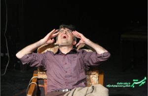 نمایش زندگی در تئاتر/ حنیف سلطانی سروستانی و سروش عباسی/ عکس: محمدمهدی اسدزاده