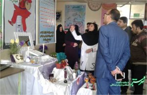 بازار هنری دانش آموزان هنرستان فاطمه زهرا کازرون به مناسبت عید نوروز/ عکس: زینب صادقی بازار هنری دانش آموزان هنرستان فاطمه زهرا کازرون به مناسبت عید نوروز/ عکس: زینب صادقی