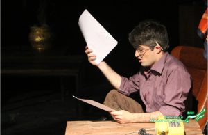 نمایش زندگی در تئاتر/ حنیف سلطانی سروستانی و سروش عباسی/ عکس: محمدمهدی اسدزاده