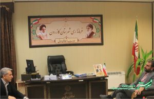 دیدار صابر سهرابی با داریوش دهقان/ سفر مدیرکل فرهنگ و ارشاد اسلامی فارس به کازرون/ عکس: محمدمهدی اسدازده