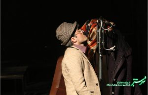 نمایش زندگی در تئاتر/ حنیف سلطانی سروستانی و سروش عباسی/ عکس: محمدمهدی اسدزاده