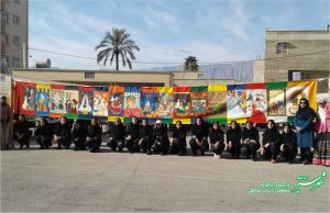 بازار هنری دانش آموزان هنرستان فاطمه زهرا کازرون به مناسبت عید نوروز/ عکس: زینب صادقی