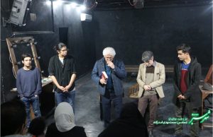 نمایش زندگی در تئاتر/ حنیف سلطانی سروستانی و سروش عباسی و داریوش مؤدبیان/ عکس: محمدمهدی اسدزاده