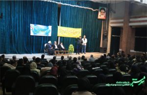 دیدار صابر سهرابی با اصحاب فرهنگ و هنر کازرون/ سفر مدیرکل فرهنگ و ارشاد اسلامی فارس به کازرون/ عکس: محمدمهدی اسدازده