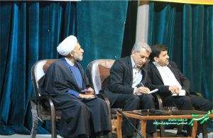 دیدار صابر سهرابی با اصحاب فرهنگ و هنر کازرون/ سفر مدیرکل فرهنگ و ارشاد اسلامی فارس به کازرون/ عکس: محمدمهدی اسدازده