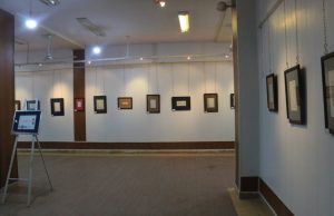 بازدید صابر سهرابی از نمایشگاه خوشنویسی کازرون/ سفر مدیرکل فرهنگ و ارشاد اسلامی فارس به کازرون/ عکس: محمدمهدی اسدازده