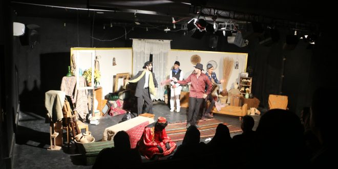 نمایش سیاه و پری در سالن استاد سپاسدار شیراز/ عکس: محمدمهدی اسدزاده